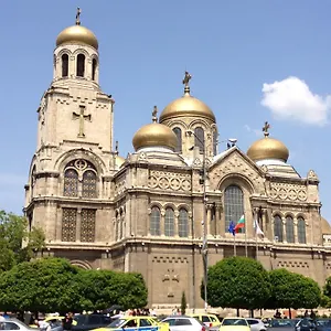 Konukevi Cathedral, Varna